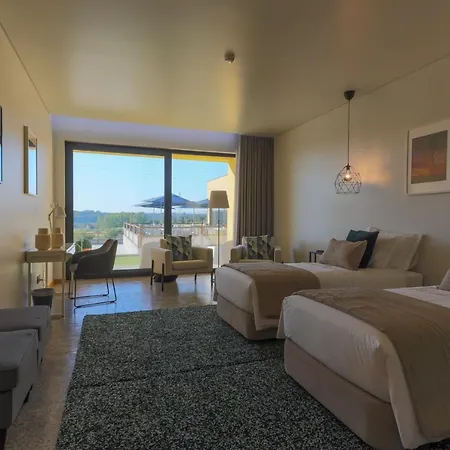 Lobos Village - * Seia