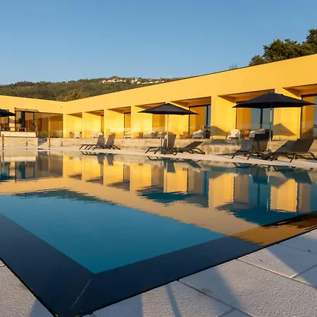 ベッド・アンド・ブレックファスト Lobos Village -