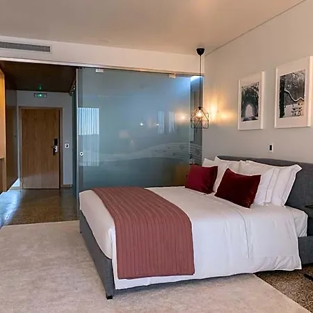 Alojamento de Acomodação e Pequeno-almoço Lobos Village - 4*